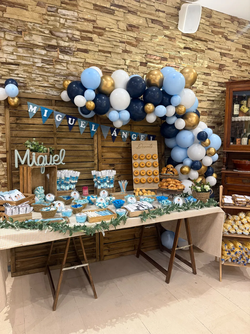 Mesa dulce de comunión artesanal de Fabricando Ilusiones en Almería